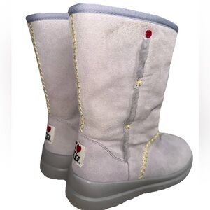 UGG I HEART KISSES SHORT MOONSTONE SUEDE BOOTS SIZE US 6 WOMEN